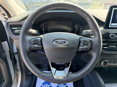 Used 2023 Ford Escape Active AWD/4WD image 24