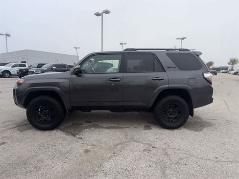 Used 2016 Toyota 4Runner TRD Pro image 3