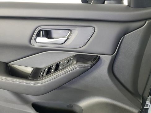 New 2026 Nissan Rogue SV FWD image 27