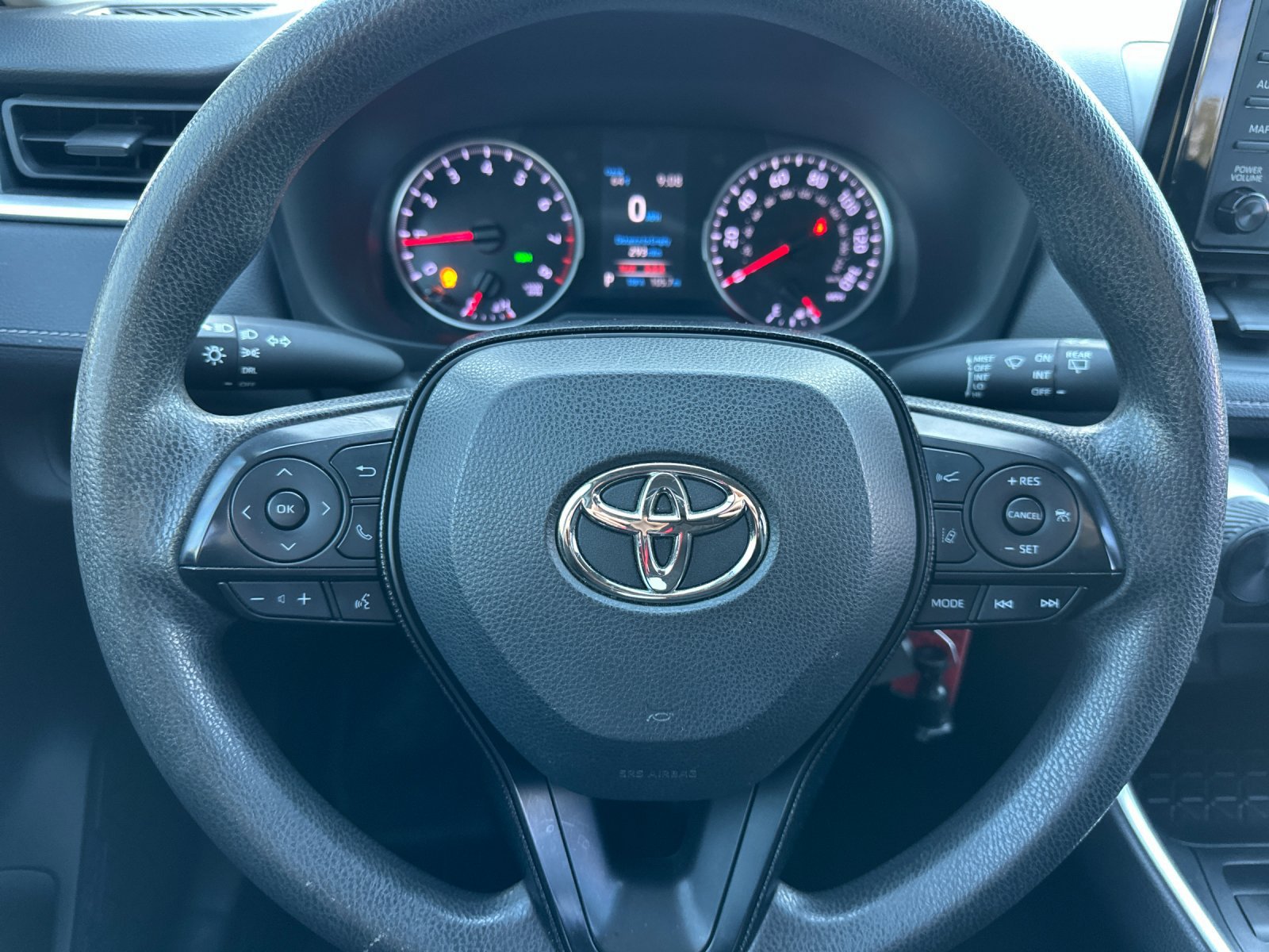 Used 2020 Toyota RAV4 LE w/ All Weather Liner Package AWD/4WD image 21