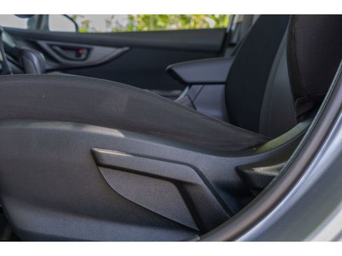 Used 2019 Subaru Impreza 2.0i Premium image 16