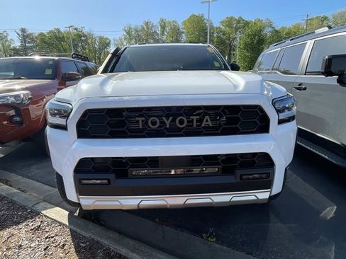 Used 2025 Toyota 4Runner Trailhunter image 6