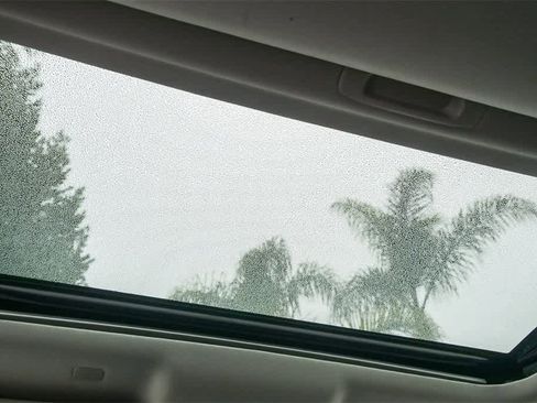 Used 2021 Toyota Highlander XLE image 15