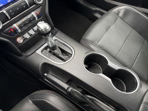 Used 2020 Ford Mustang Premium image 13