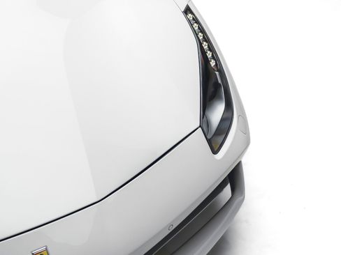 Used 2018 Ferrari 488 GTB RWD image 10
