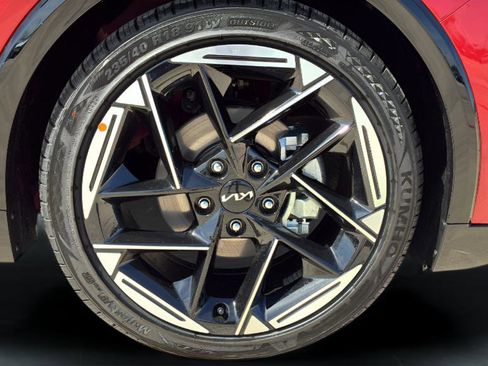 New 2026 Kia K4 GT-Line FWD image 2