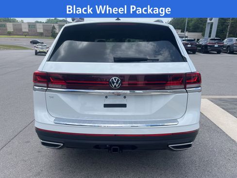 New 2026 Volkswagen Atlas SE FWD image 4