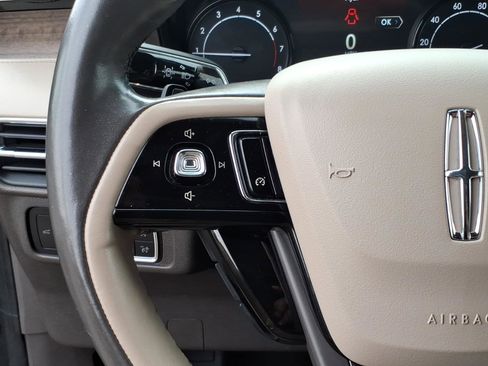 Used 2020 Lincoln Corsair Reserve w/ Appearance Package AWD/4WD image 17