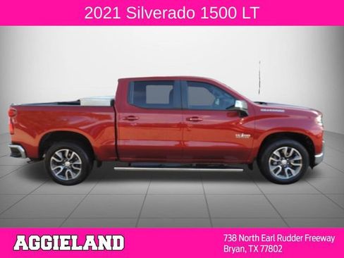 Used 2021 Chevrolet Silverado 1500 LT w/ Bed Protection Package RWD image 2