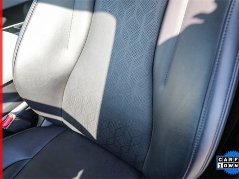 Certified 2024 Kia Carnival EX image 25