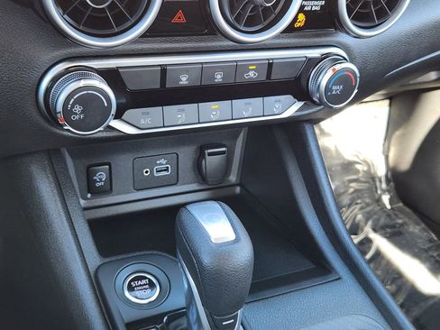 Used 2025 Nissan Sentra S FWD image 23
