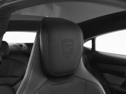 Certified 2023 Porsche Taycan image 24