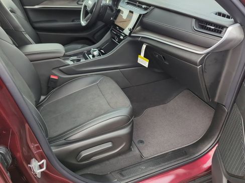 New 2026 Jeep Grand Cherokee Altitude image 46