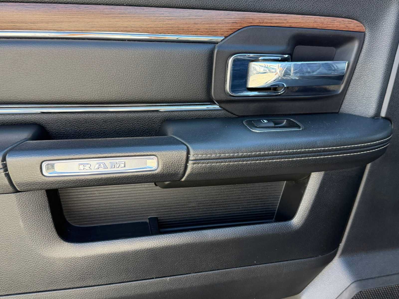 Used 2013 RAM 3500 Laramie w/ Cold Weather Group AWD/4WD image 25