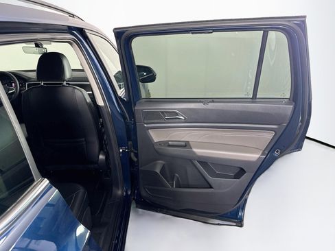 Used 2022 Volkswagen Atlas SE w/ Panoramic Sunroof Package FWD image 34
