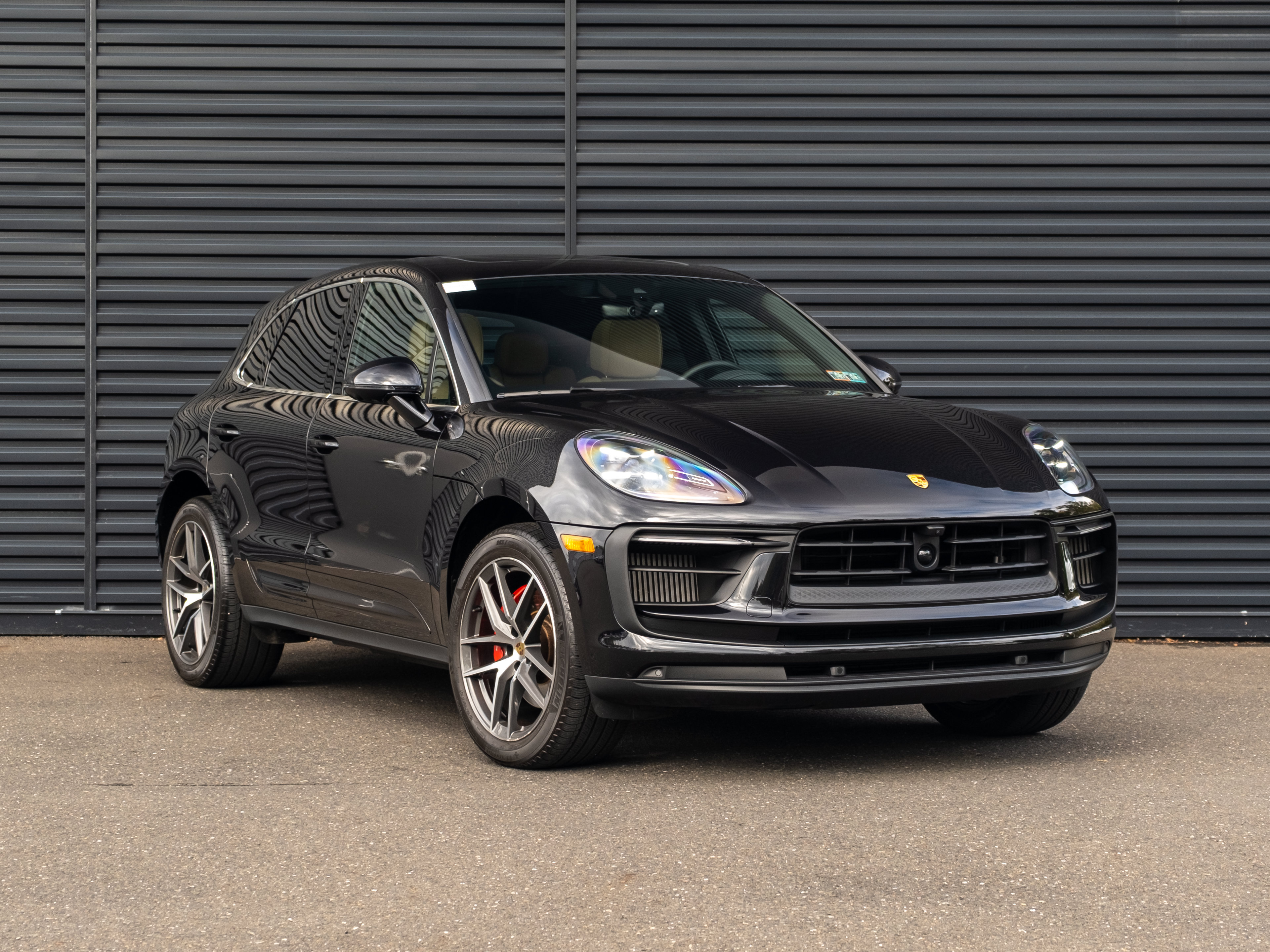 Certified 2023 Porsche Macan S AWD/4WD image 10