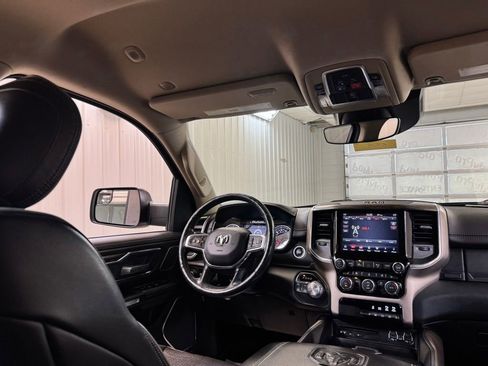 Used 2019 RAM 1500 Laramie AWD/4WD image 22