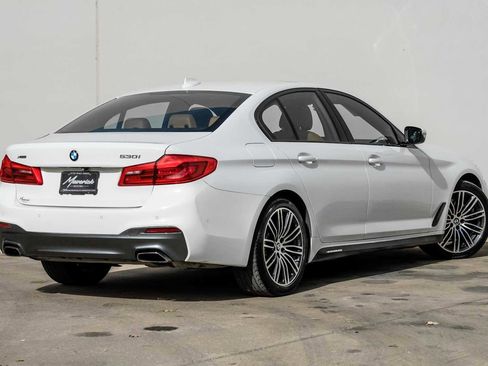 Used 2019 BMW 530i xDrive w/ M Sport Package image 9