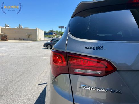 Used 2018 Hyundai Santa Fe Sport w/ 2.4L Tech Package 04 image 16
