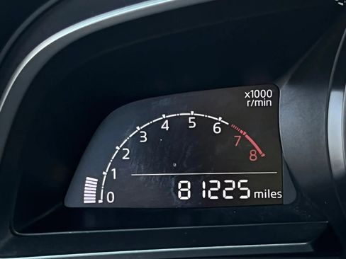 Used 2017 MAZDA MAZDA3 Sport FWD image 11