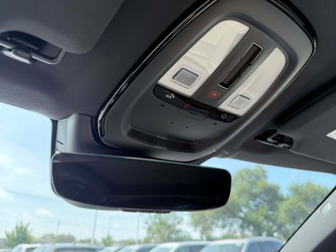 Certified 2026 Volvo XC90 B6 Plus AWD/4WD image 25