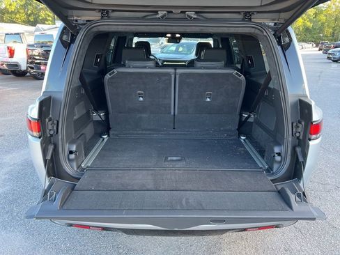 Used 2023 Rivian R1S Launch Edition image 22