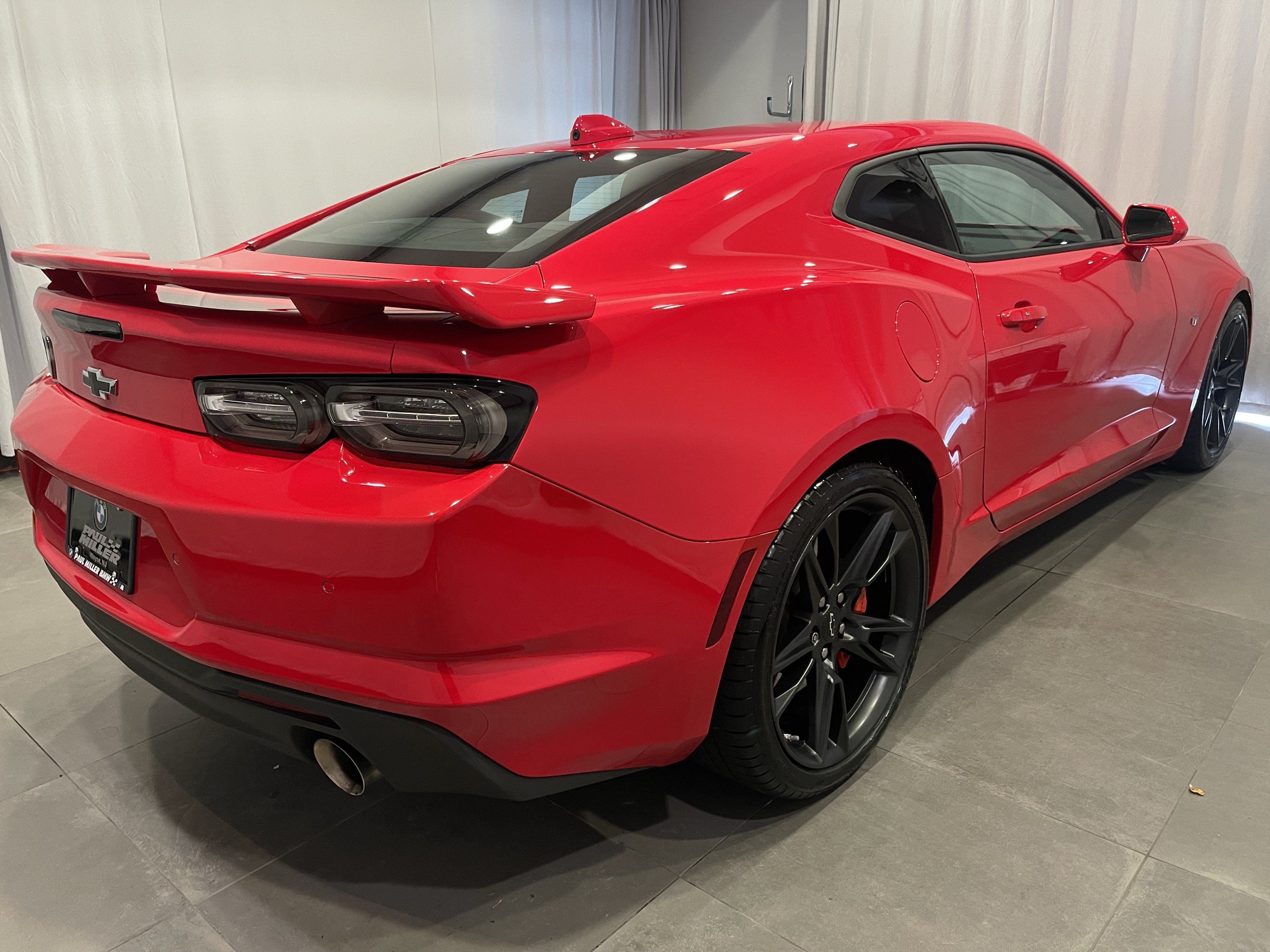 Used 2023 Chevrolet Camaro SS RWD image 6