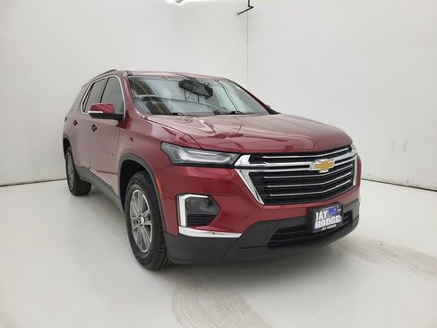 Used 2023 Chevrolet Traverse LT image 15