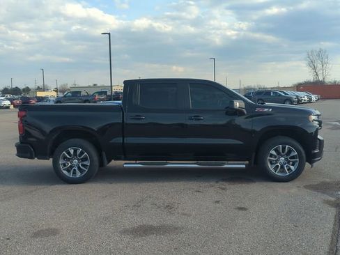 Used 2022 Chevrolet Silverado 1500 RST AWD/4WD image 2