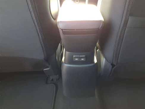 Used 2024 Nissan Kicks S image 15