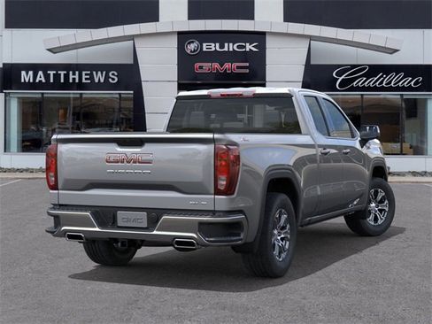 New 2026 GMC Sierra 1500 SLE image 4