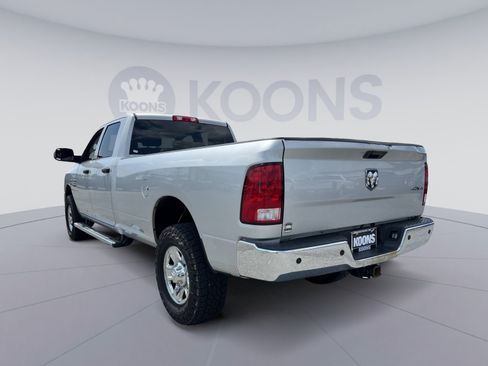 Used 2017 RAM 3500 Tradesman w/ Chrome Appearance Group AWD/4WD image 4