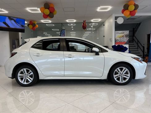 Used 2020 Toyota Corolla SE FWD image 5