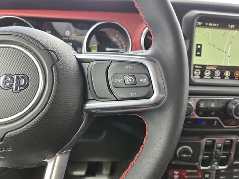 Used 2023 Jeep Wrangler Unlimited Rubicon 4xe image 19