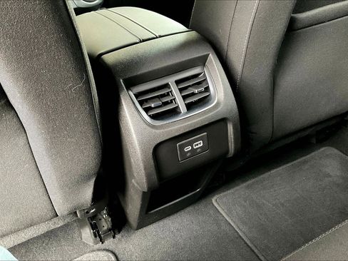 Used 2024 Chevrolet Blazer LT w/ Convenience Package image 11