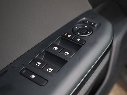 New 2025 Kia K4 LXS image 17