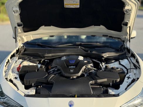 Used 2014 Maserati Ghibli S Q4 AWD/4WD image 49