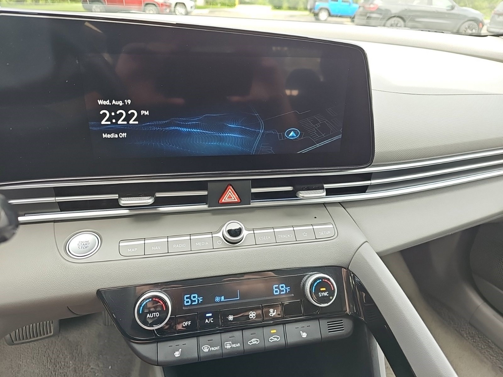 Used 2025 Hyundai Elantra SEL FWD image 20
