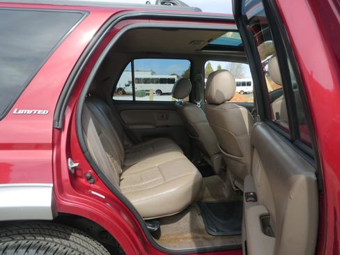 Used 2001 Toyota 4Runner Limited image 27