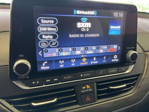 Used 2025 Nissan Altima 2.5 SV FWD image 22
