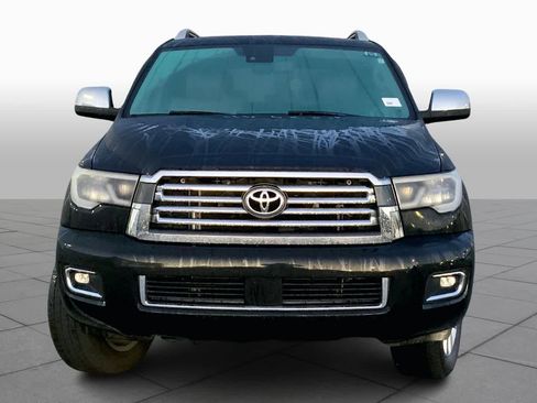 Used 2020 Toyota Sequoia Platinum AWD/4WD image 4