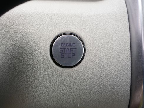 Certified 2023 Kia Sorento EX w/ Panoramic Sunroof Package image 24