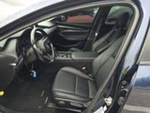 Used 2020 MAZDA MAZDA3 Sedan w/ Select Package image 8