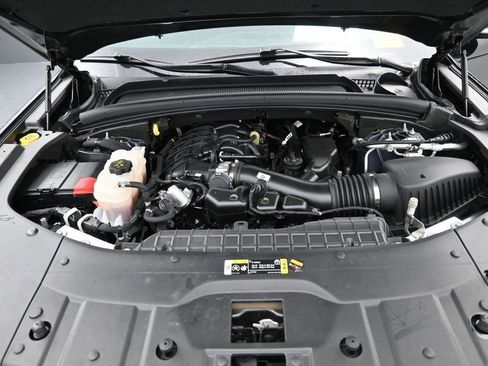 Used 2023 Jeep Grand Cherokee Limited image 15