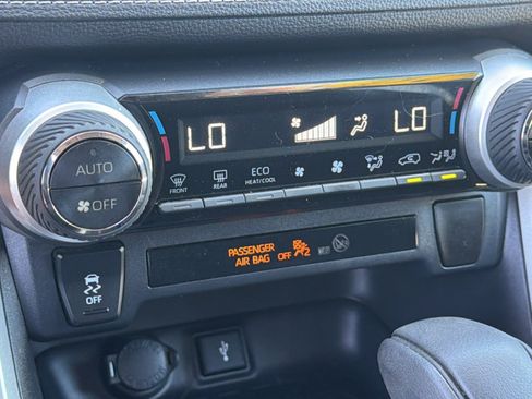 Certified 2020 Toyota RAV4 LE w/ All Weather Liner Package AWD/4WD image 14
