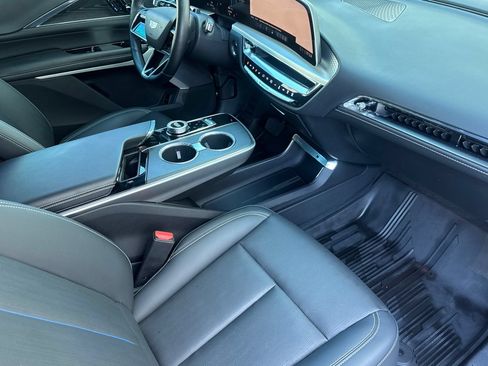 Certified 2024 Cadillac Lyriq Sport w/ LPO, Floor Liner Package AWD/4WD image 18
