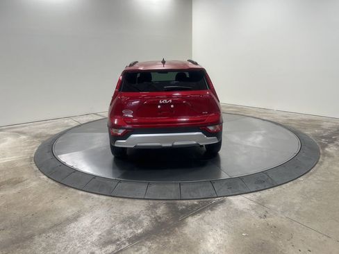 New 2025 Kia Niro EX image 6