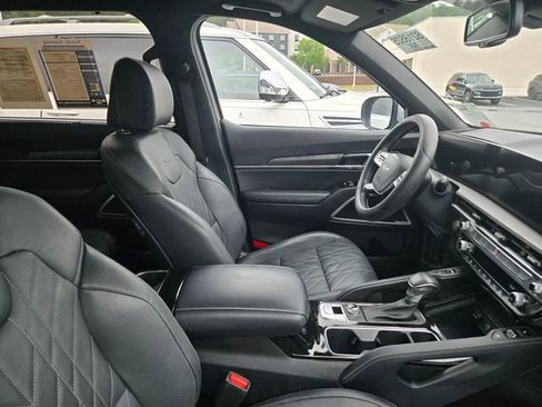 Used 2024 Kia Telluride EX X-Line AWD/4WD image 4