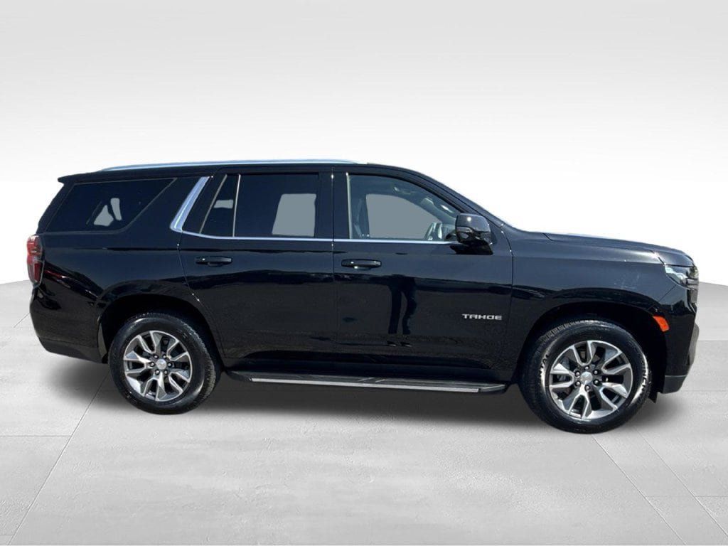 Used 2024 Chevrolet Tahoe LT w/ LT Signature Plus Package AWD/4WD image 2