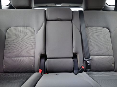 Used 2017 Hyundai Santa Fe Sport image 16